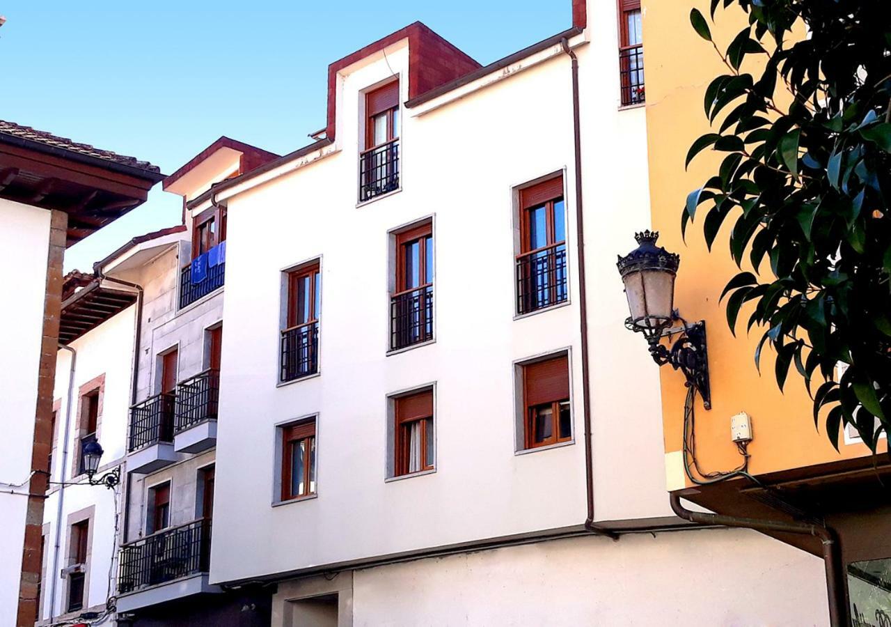 Cangas Plaza Onís Esterno foto